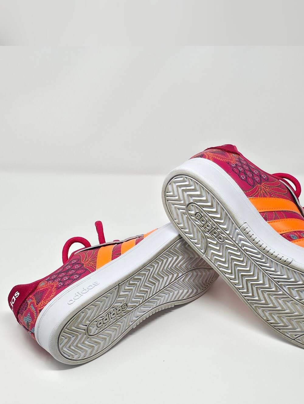 adidas x FARM Rio Floral Low Top Sneakers Women's 8.5 - Picture 10 of 10